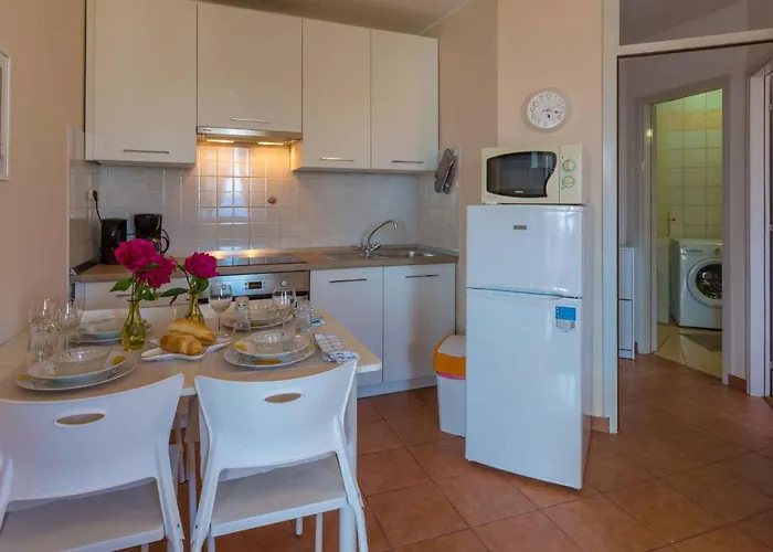 In 39160 Apartment